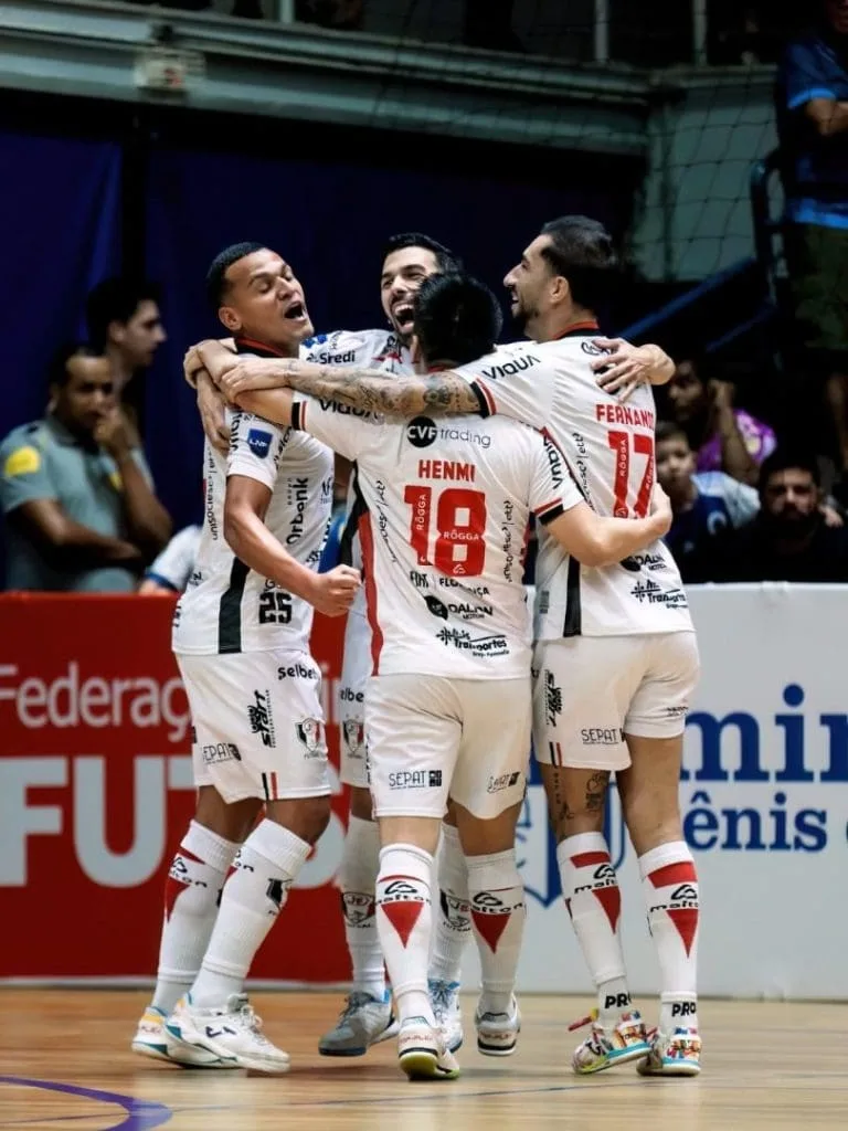 JEC goleia o Minas e larga na frente na final da Copa do Brasil de Futsal