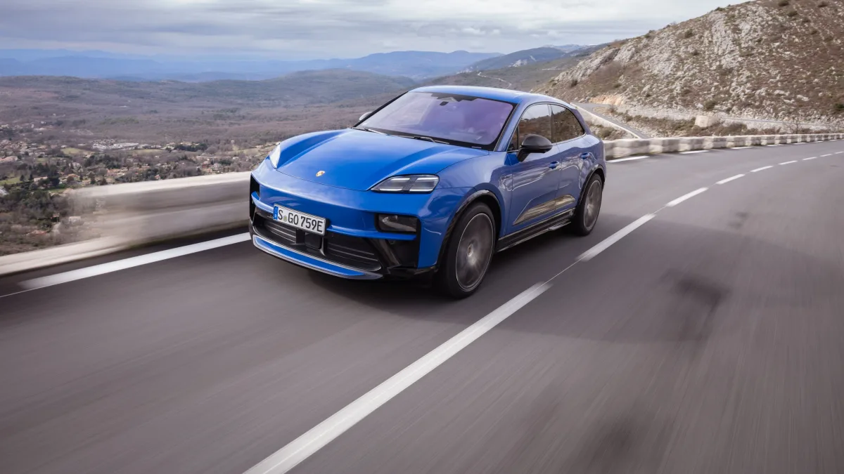 Porsche Macan: 2300 Kilometer in drei Sekunden