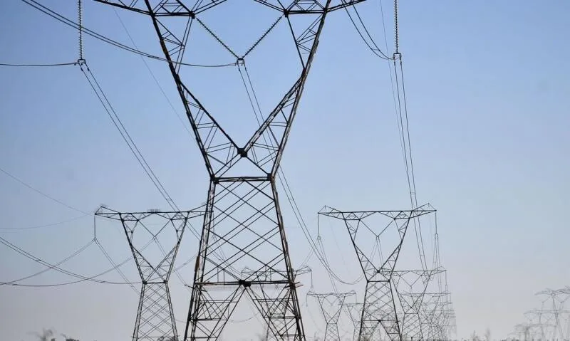 Consumidores de baixa tensão poderão escolher fornecedor de energia a partir de 2027