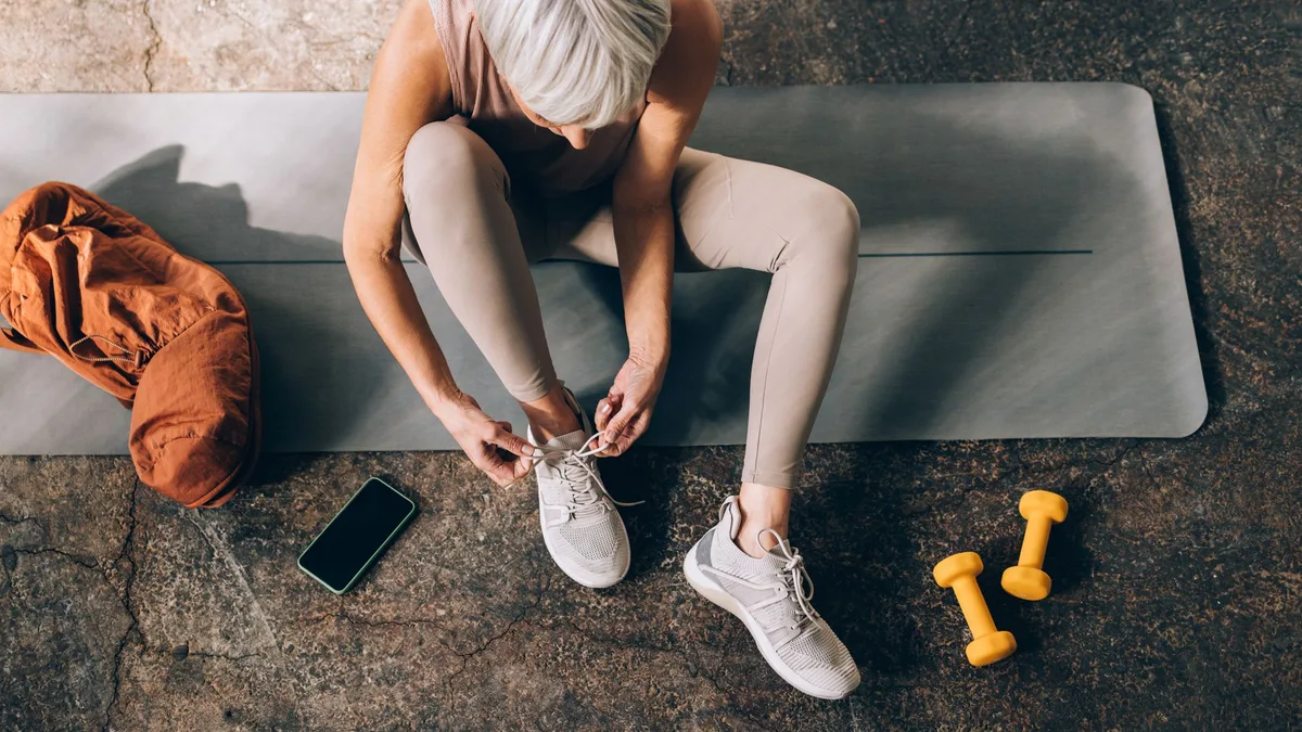 Estas son las mejores zapatillas para caminar para mujeres de más de 60 años