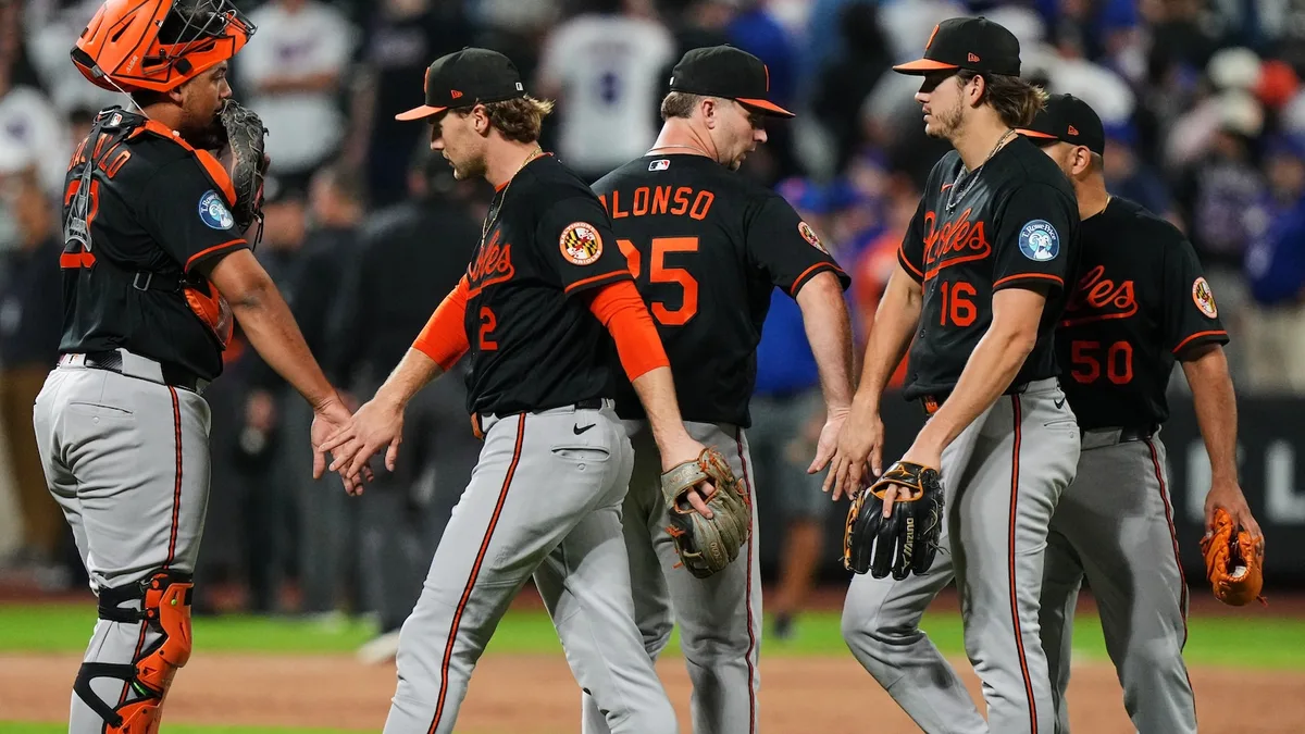 Alonso hitless in return to Queens but Henderson's homer eliminates Mets as Orioles win 2-1