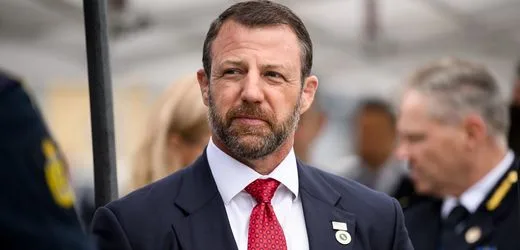 USA: Flugzeug mit Heimatschutz-Minister Markwayne Mullin an Bord muss notlanden