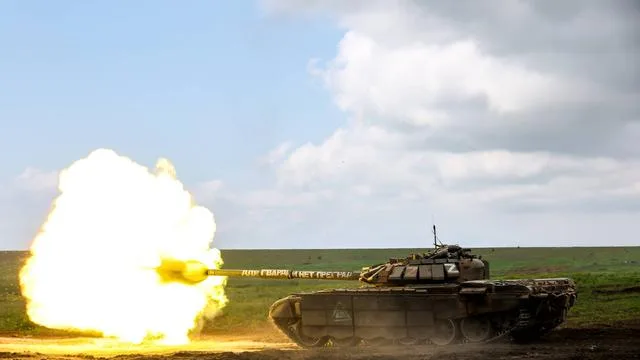 Maschinenexporte nach Russland: Ist dieser russische Panzer mit Technik aus Deutschland gebaut worden?