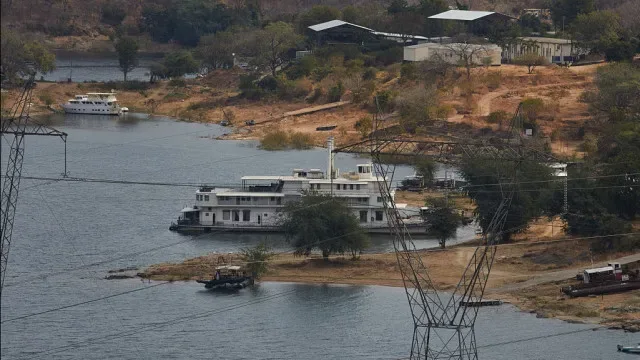 Número de mortos no naufrágio no Zimbabué subiu para 80