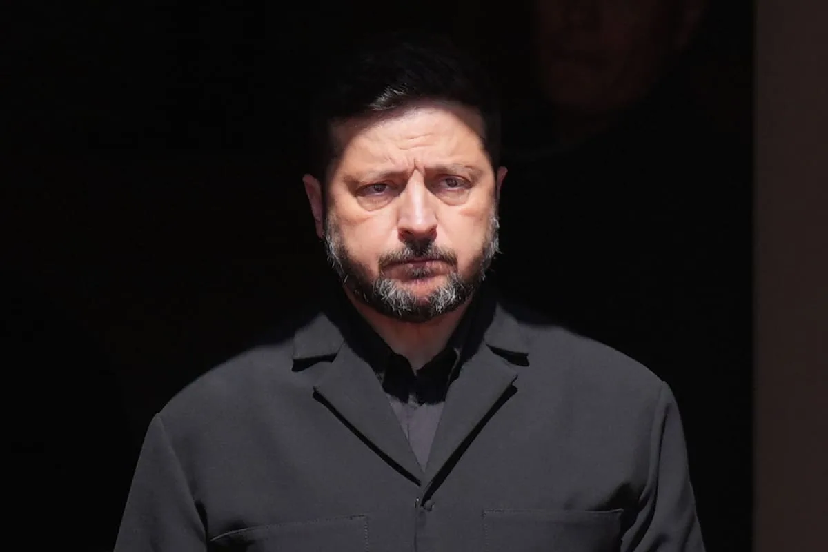 El exministro de Defensa de Ucrania desafía a Zelensky y exige elecciones urgentes