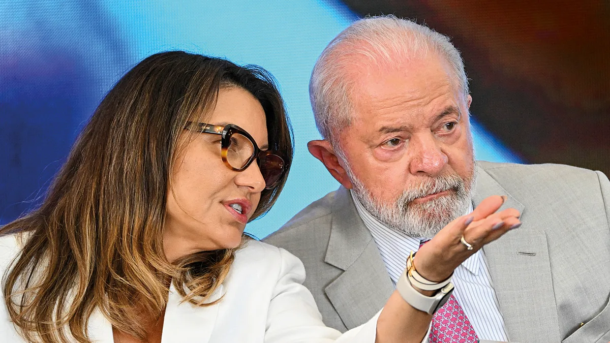 Mensagens sugerem que sócio de Lulinha criou perfil fake para atacar Janja