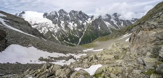 Bergunfälle in Tirol: 19-Jähriger stirbt am Großglockner, 64-Jähriger in den Zillertaler Alpen
