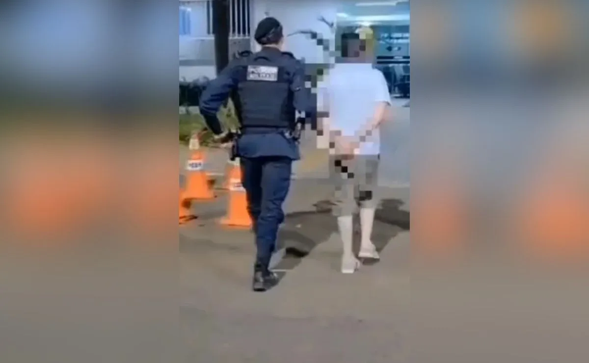 Homem é preso suspeito de mostrar partes íntimas a crianças de 6 e 8 anos em banheiro infantil
