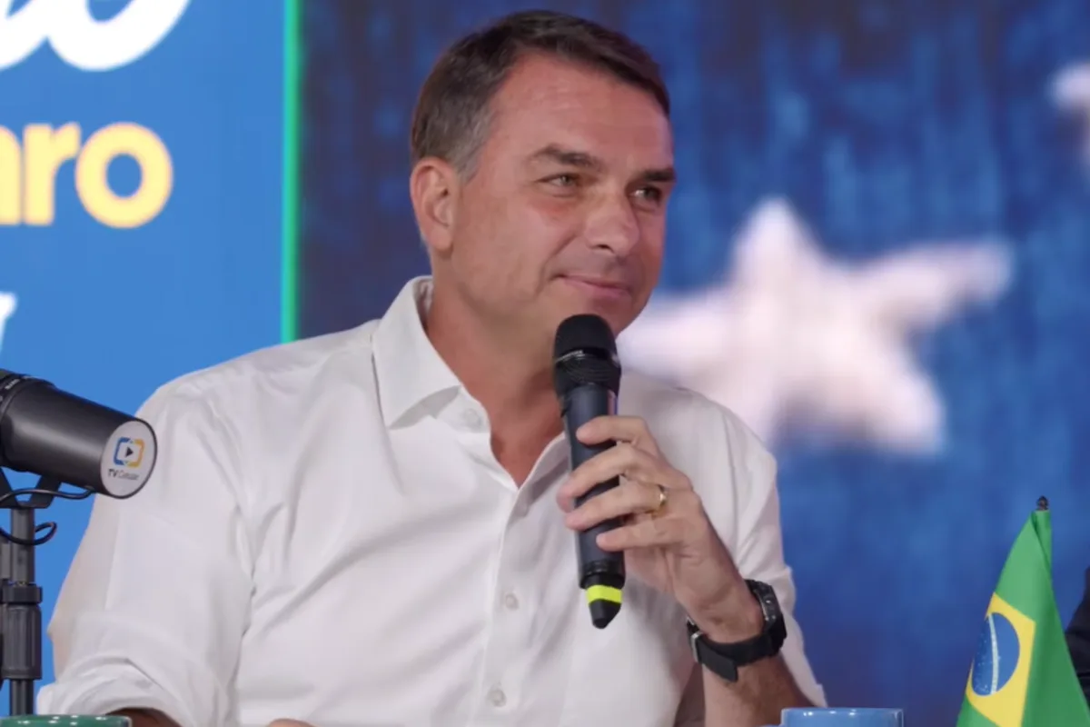 A nova investida de Flávio contra Lula no TSE
