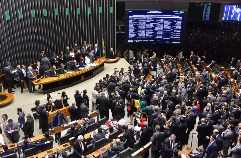 Confira a lista dos 135 candidatos a deputado federal no ES