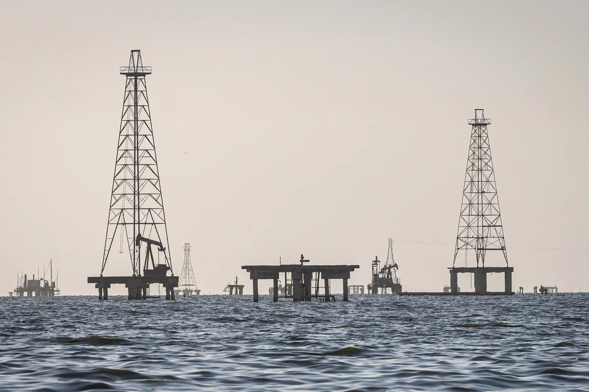 Filtran datos de los 17 de campos petroleros que Delcy Rodríguez entregó a EEUU