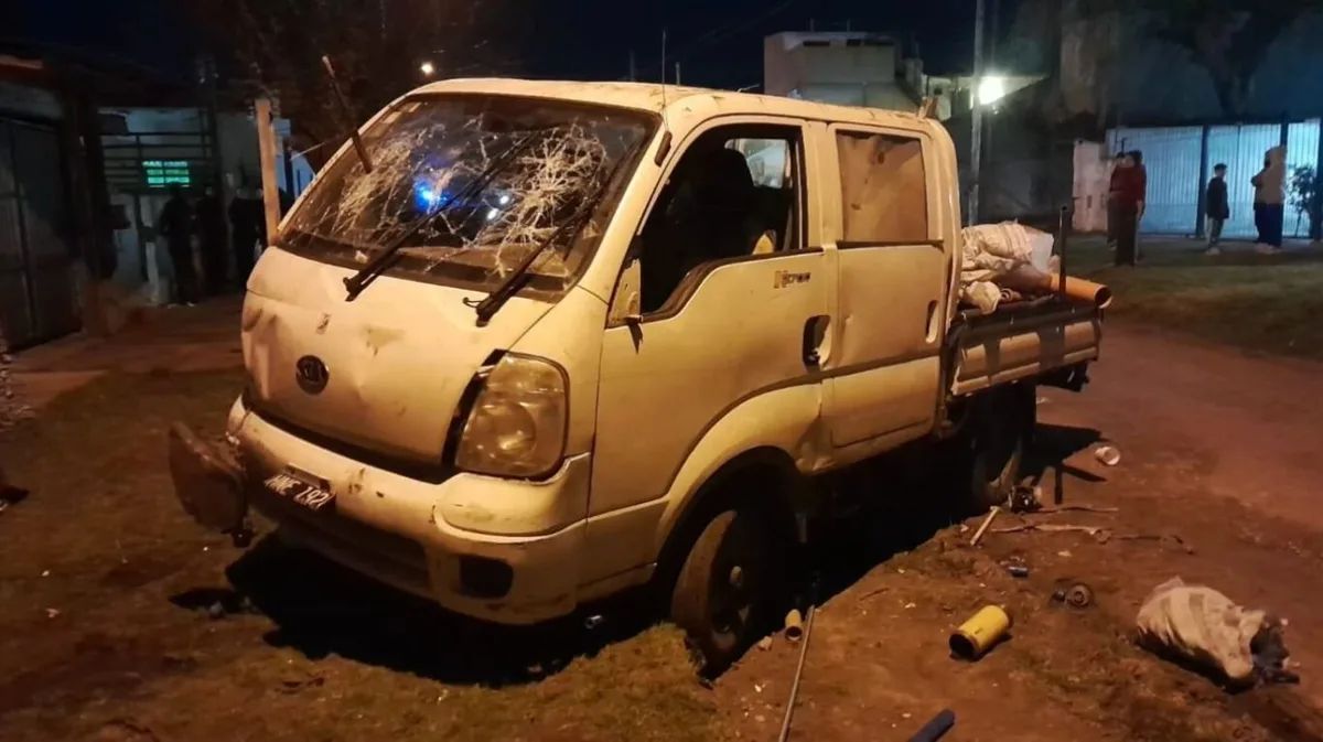 Violenta pelea en Mar del Plata: una camioneta atropelló a varias personas y un vecino recibió tres puñaladas