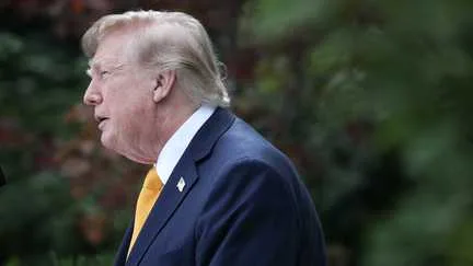 Donald Trump veut renommer le "lac Ontario" en "lac d'Amérique", comme il l'avait fait pour le golfe du Mexique