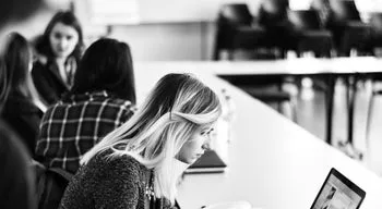 Ensino superior. Problemas no acesso e na oferta