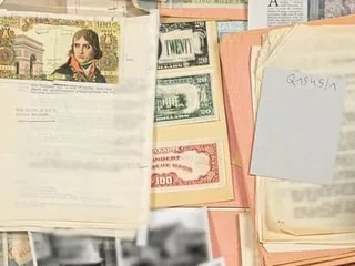 Faux billets de Bojarski, documents d’enquête… : le dossier retrouvé dans un grenier rejoint les Archives nationales
