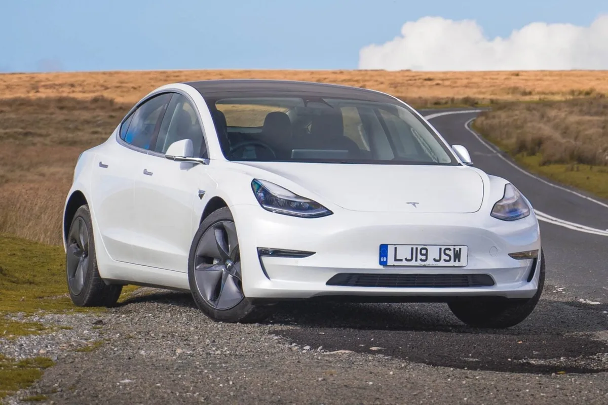 400 000 km en moins de 5 ans et une seule panne mineure : l’incroyable bilan de santé de cette Tesla Model 3
