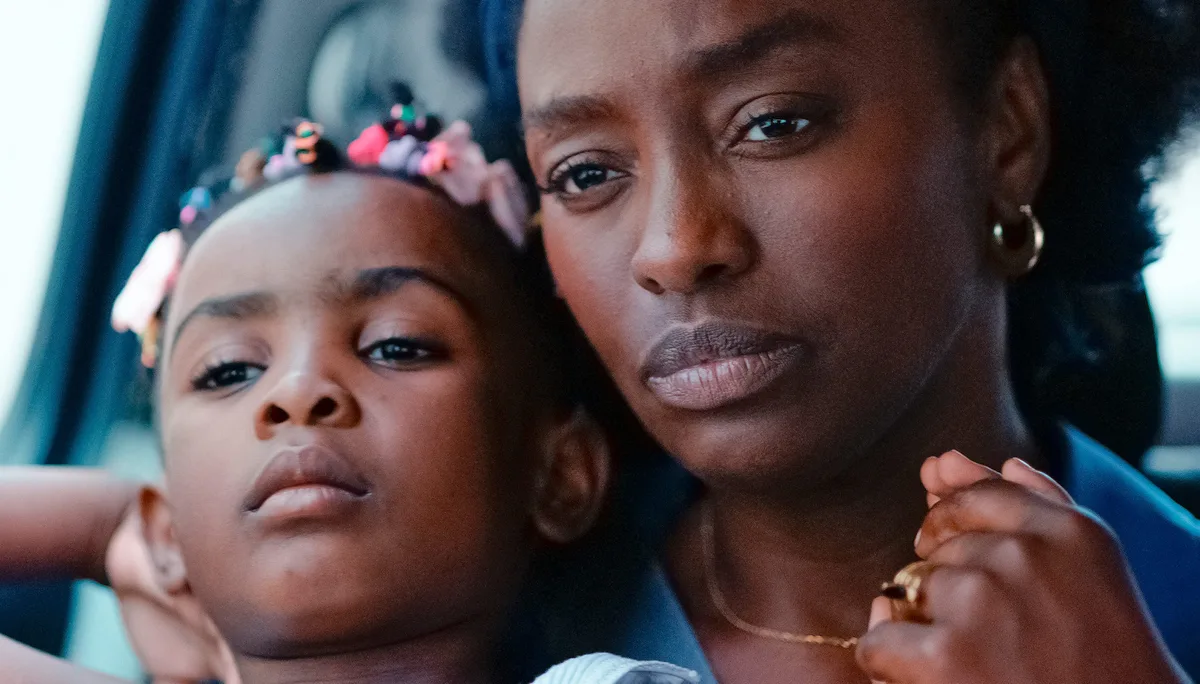 "Un drama potente": La película que desmonta el relato habitual sobre la inmigración a través de una mirada femenina y africana