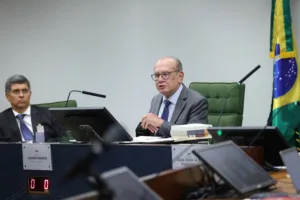 Gilmar adia julgamento de prazo para execução individual em sentença coletiva