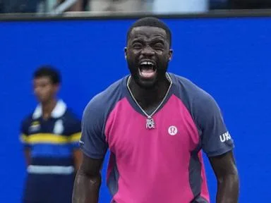 Tiafoe and Michelsen win at the US Open as American men make a run at ending a Grand Slam drought