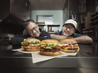 « On peut encore innover dans le burger » : Burger King recrute des chefs, dévoile ses ambitions et répond aux critiques