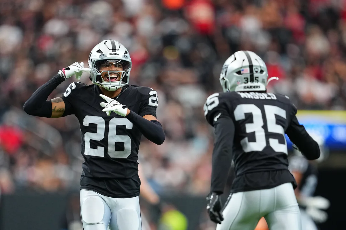 How to watch Raiders vs. Patriots in the NFL online for free