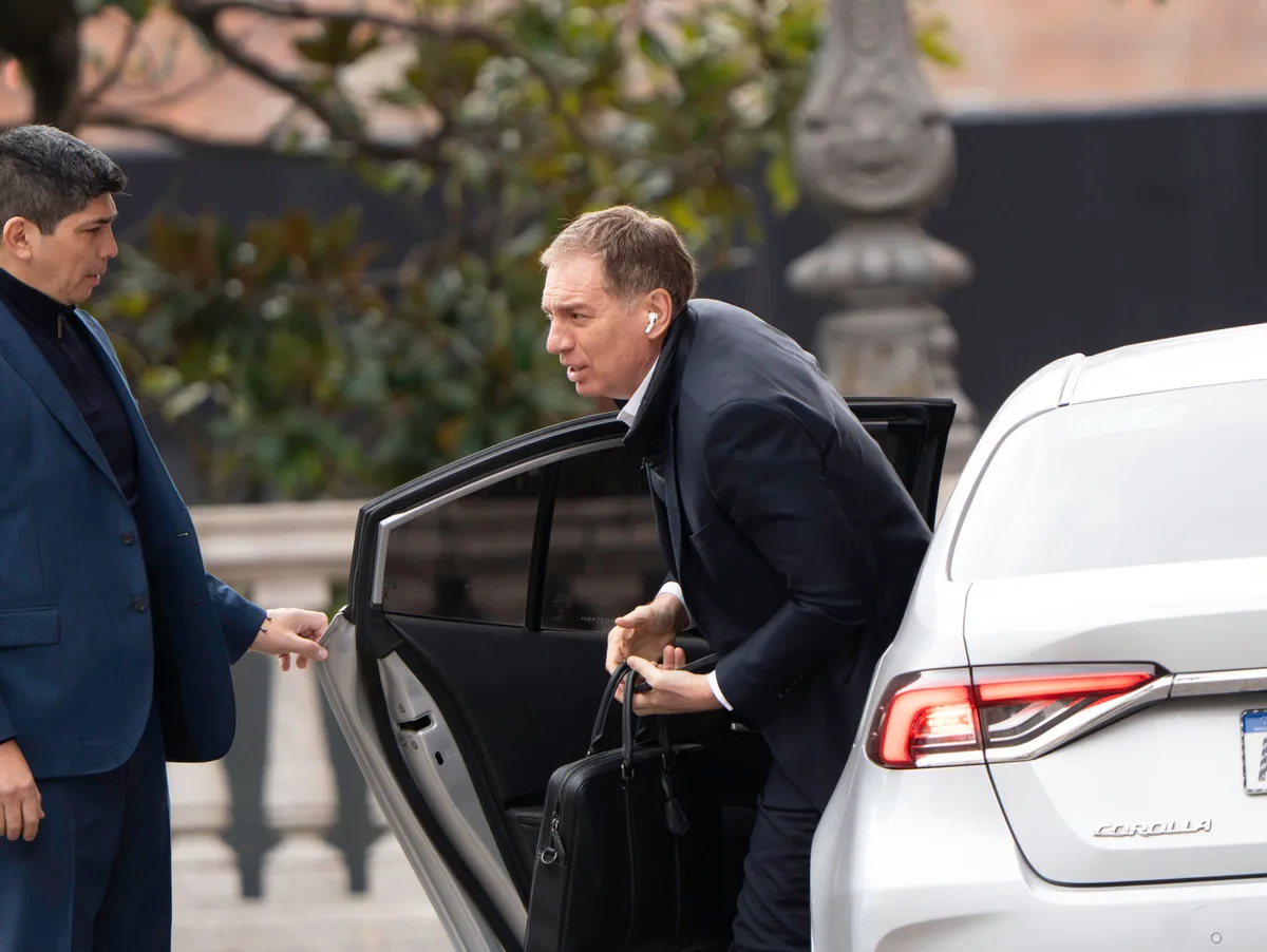 Santilli retomó las bilaterales con gobernadores con la mira en reformar las PASO: quiénes van y qué está en juego