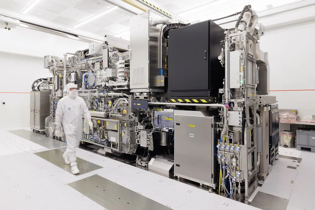 Para sorpresa de nadie, ASML admite que es incapaz de responder a la brutal demanda de chips para IA entre 2027 y 2028