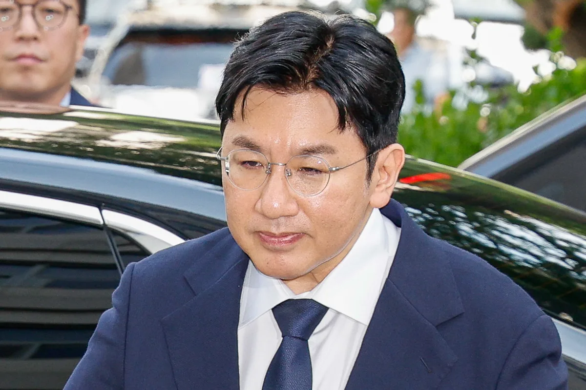 방시혁 ‘사기적 부정거래’ 혐의 불구속 송치…5명에 총 2631억 추징보전