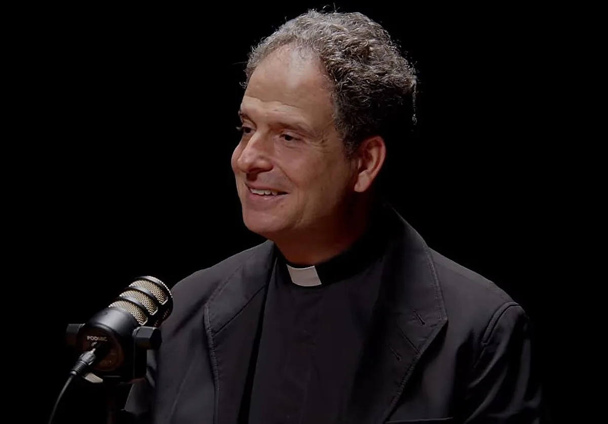 Don Nicolás, cura y rector de la UESD: «Un laico debería estudiar Teología. Si yo estoy bautizado, tengo la misión de dar a conocer a Jesucristo y necesito formarme»