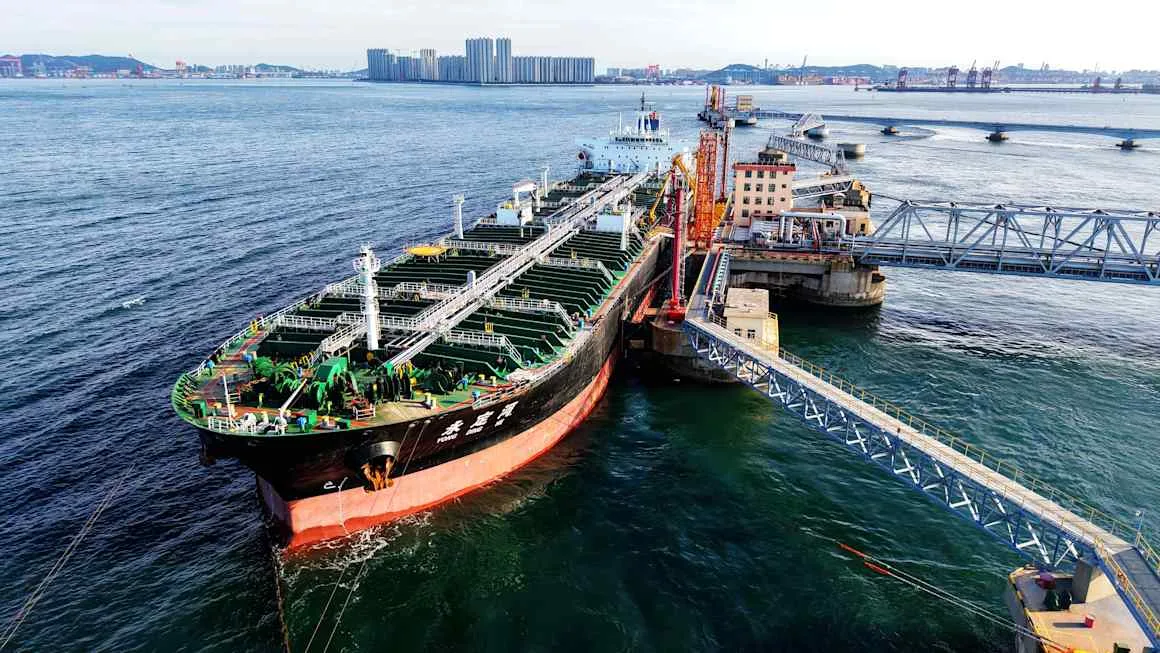 Chinese oil prices hit record highs after attacks on Saudi pipeline