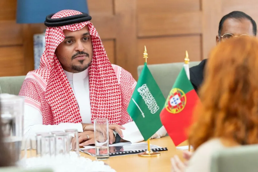 Comitiva saudita reforça relações económicas em Portugal com foco no setor da saúde