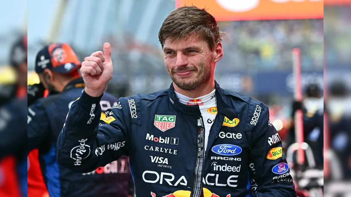 Max Verstappen Wins Chaotic Singapore Sprint After George Russell Crashes