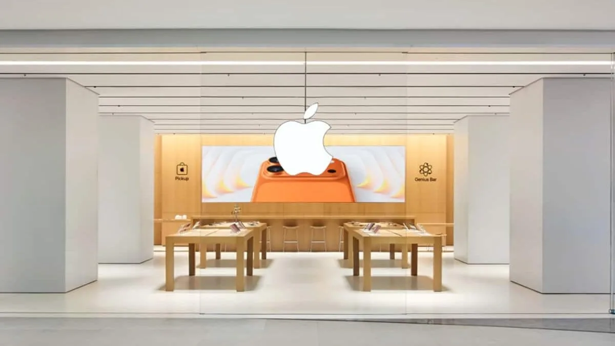 The Genius Bar is Coming Back: Apple Reportedly Axing Store Video Walls