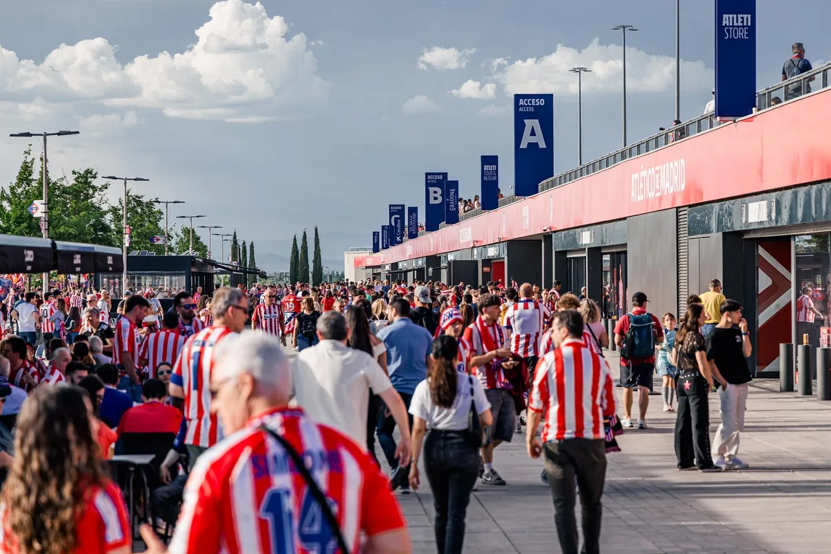 El Atlético de Madrid supera los 165.000 socios, récord del club