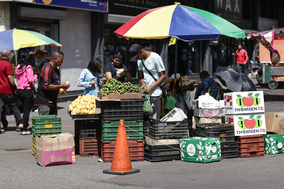El costo de alimentar a una familia venezolana vuelve a superar los 700 dólares