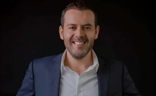 Ulises Mejía pide revisión de encuesta en Morena; llama a la "serenidad" a sus simpatizantes