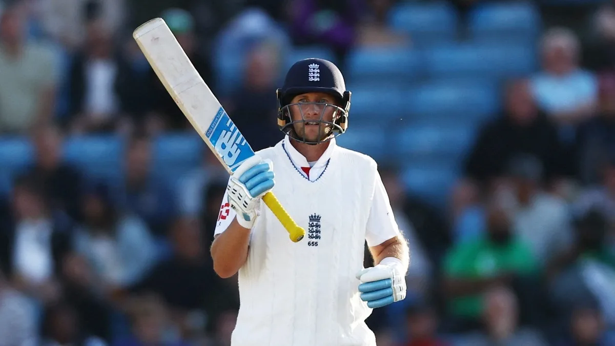 England vs Pakistan 1st Test Day 2: Live Score and Updates from Headingley