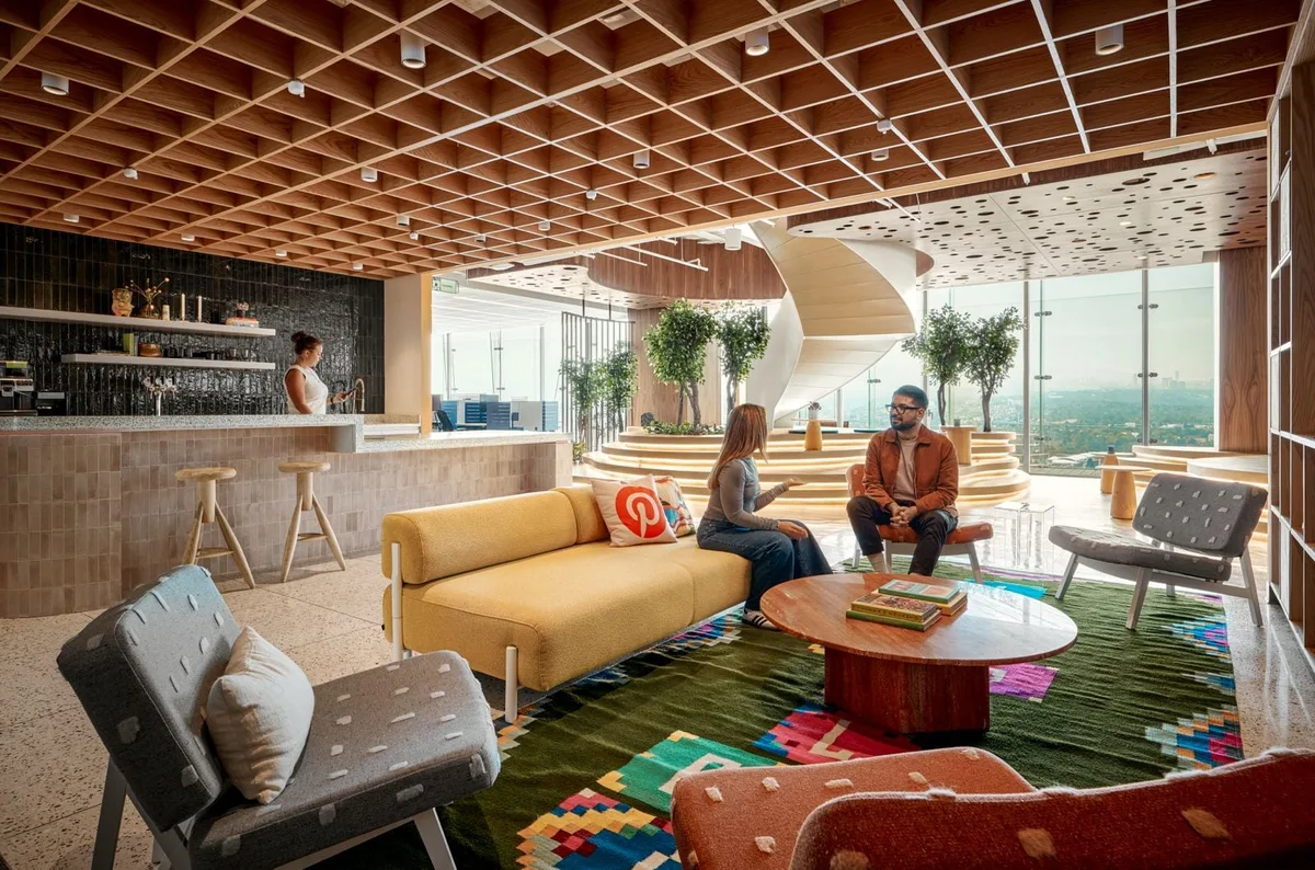 Mercado de oficinas en CDMX recupera y ajusta escenario