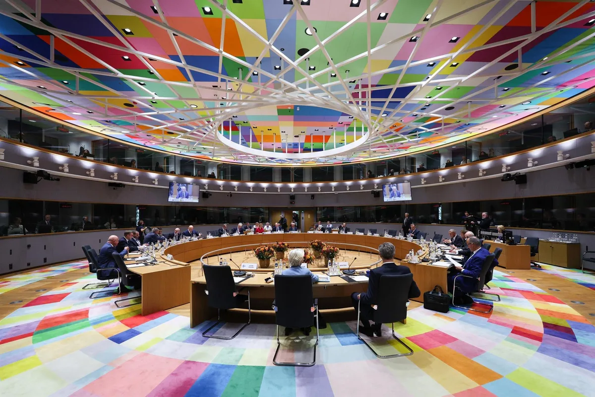 Los líderes de la UE arrancan la cumbre divididos por el presupuesto y dudan de un acuerdo este año