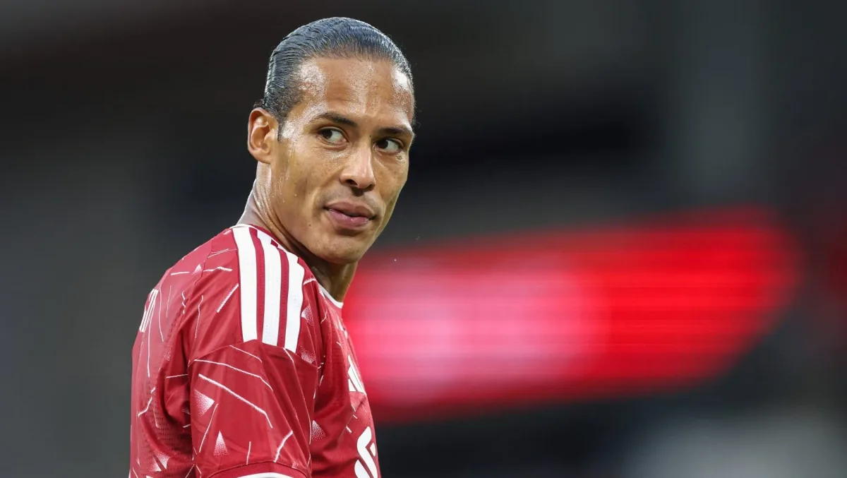 Van Dijk: ‘Temos que manter jogadores de qualidade. Quero que ele fique no Liverpool’