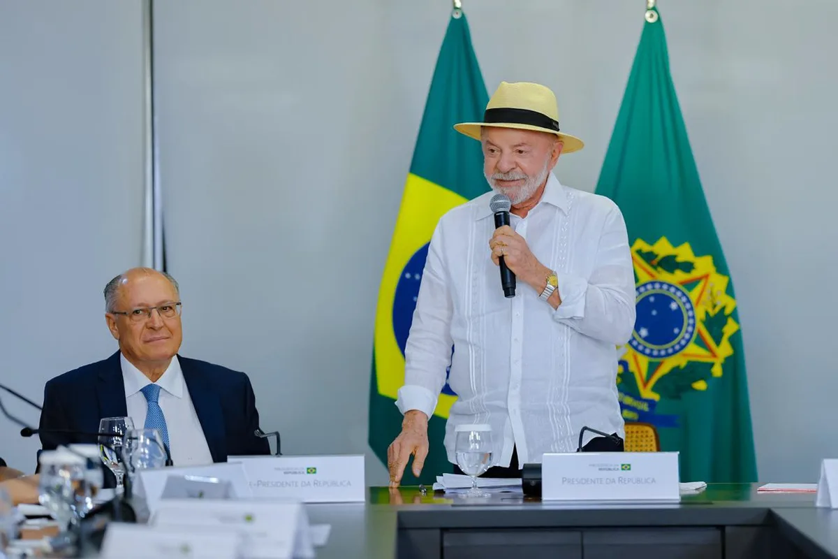 Às vésperas da campanha, Lula usa dados da RAIS para fazer balanço de emprego em seu governo