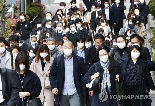 日제약회사, 65세 이상도 정규직…인력 부족에 사실상 정년 폐지