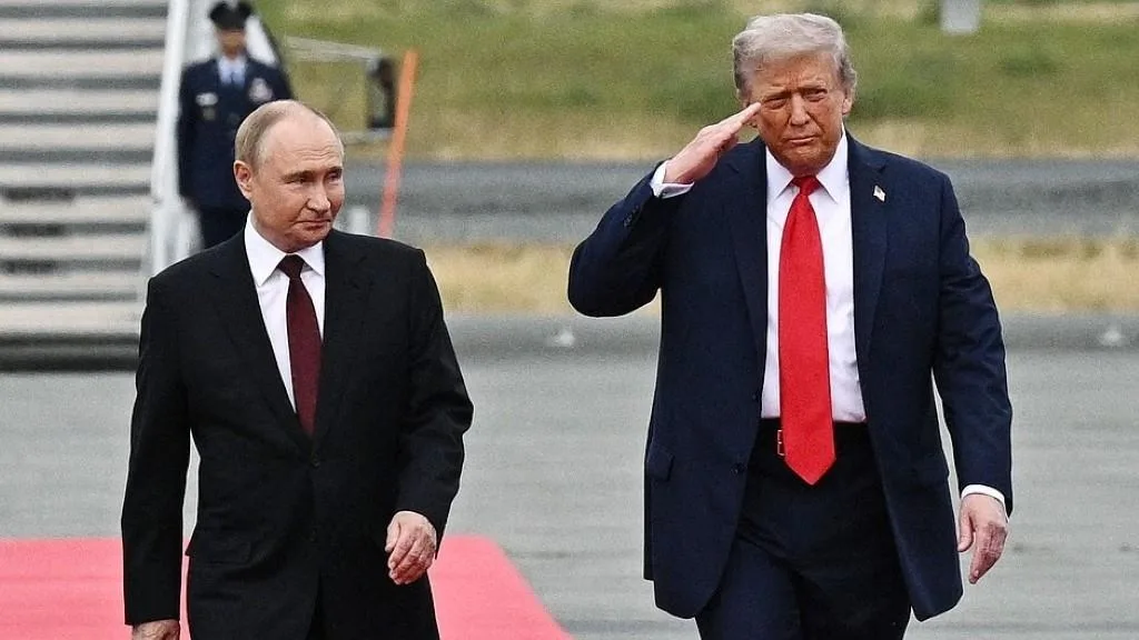 Trump passe un accord avec Poutine… un mois après avoir sanctionné les pays achetant du carburant russe