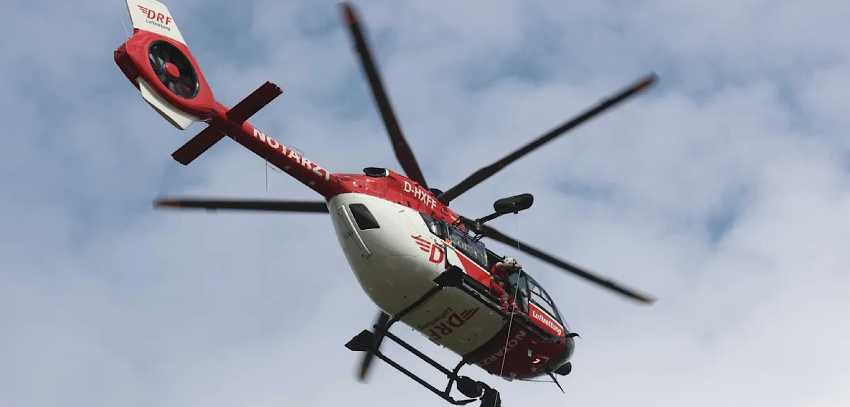 Transporter übersieht Mädchen auf Fahrrad – Kind schwer verletzt