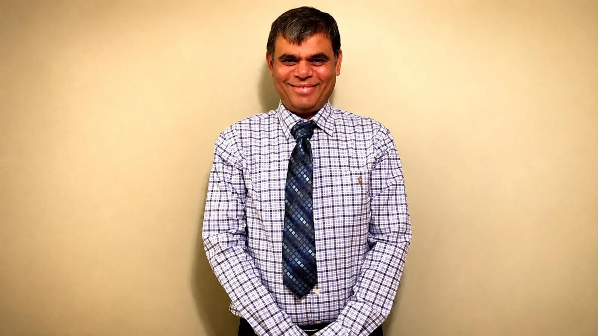 Indian-origin store owner shot dead during robbery in US, daughter watched in horror