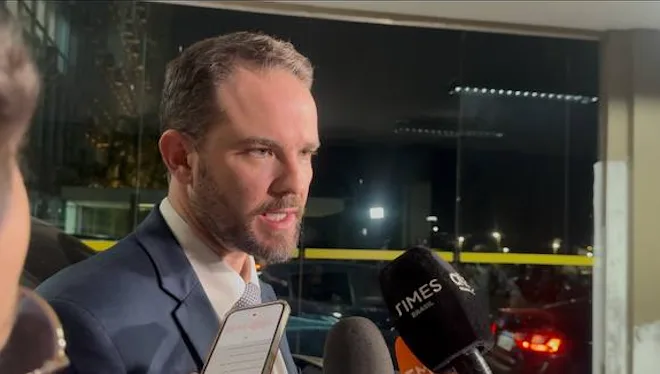 Durigan confirma salário mínimo de R$ 1.741 para 2027