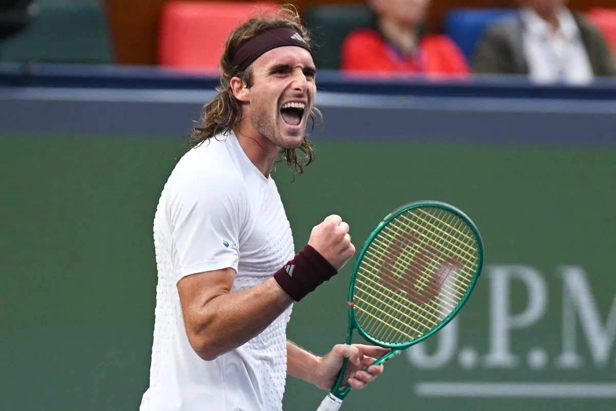 Stefanos Tsitsipas recupera el nivel en Shanghái ante Taylor Fritz, que tuvo problemas con las pelotas y los bolsillos