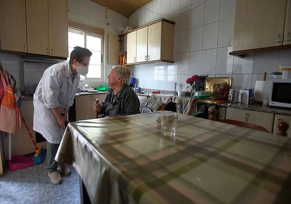La UCLM reúne a pacientes, sanitarios y empresas para buscar soluciones a la atención sanitaria en el medio rural