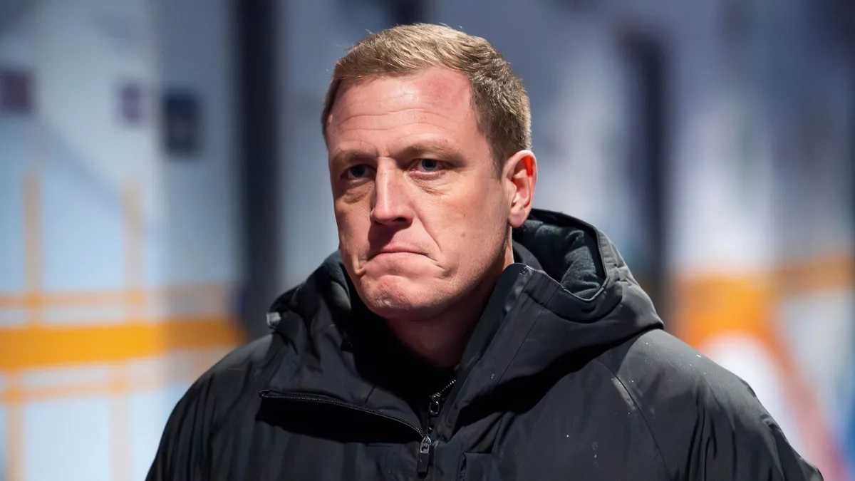 Head coach Carr leaves Castleford