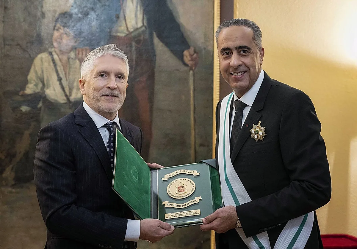 Marlaska condecoró al jefe de Inteligencia marroquí meses antes de la crisis de Ceuta
